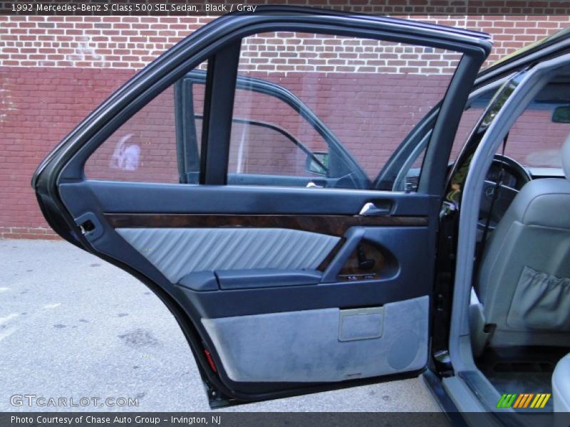 Black / Gray 1992 Mercedes-Benz S Class 500 SEL Sedan