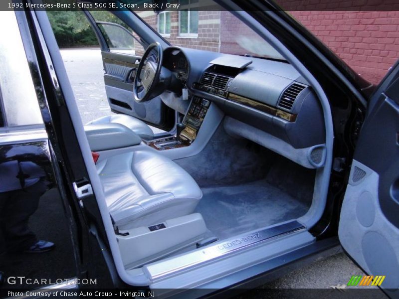 Black / Gray 1992 Mercedes-Benz S Class 500 SEL Sedan