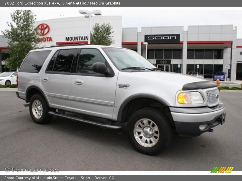 Silver Metallic / Medium Graphite 2002 Ford Expedition XLT 4x4