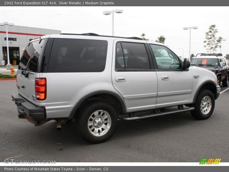 Silver Metallic / Medium Graphite 2002 Ford Expedition XLT 4x4