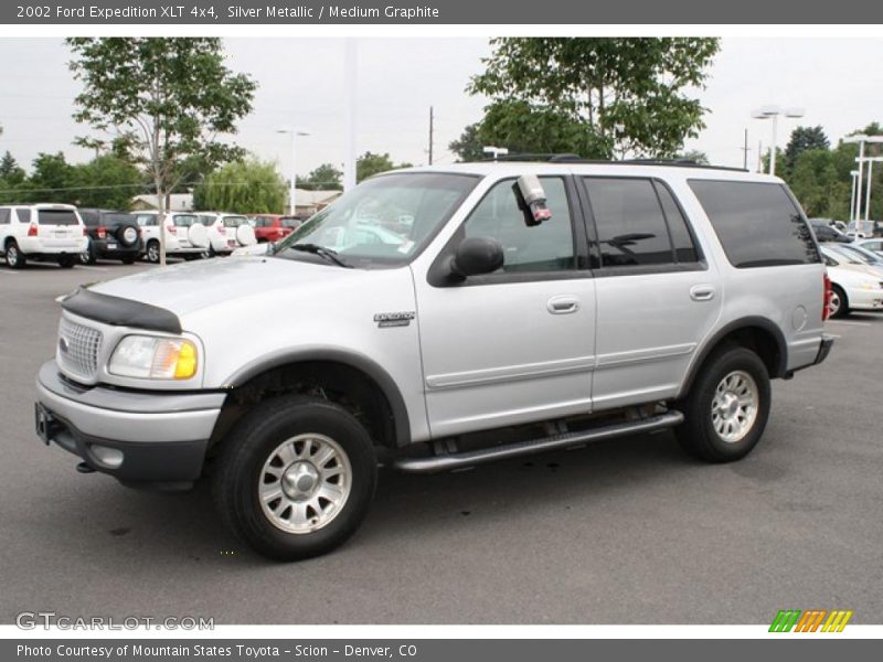 Silver Metallic / Medium Graphite 2002 Ford Expedition XLT 4x4