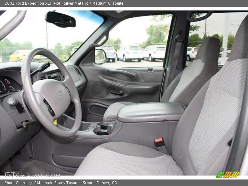 Silver Metallic / Medium Graphite 2002 Ford Expedition XLT 4x4