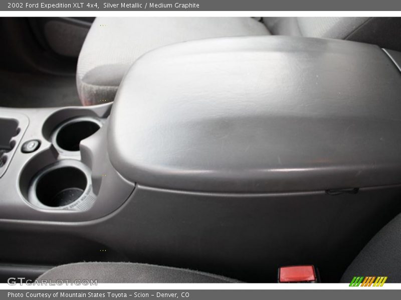 Silver Metallic / Medium Graphite 2002 Ford Expedition XLT 4x4