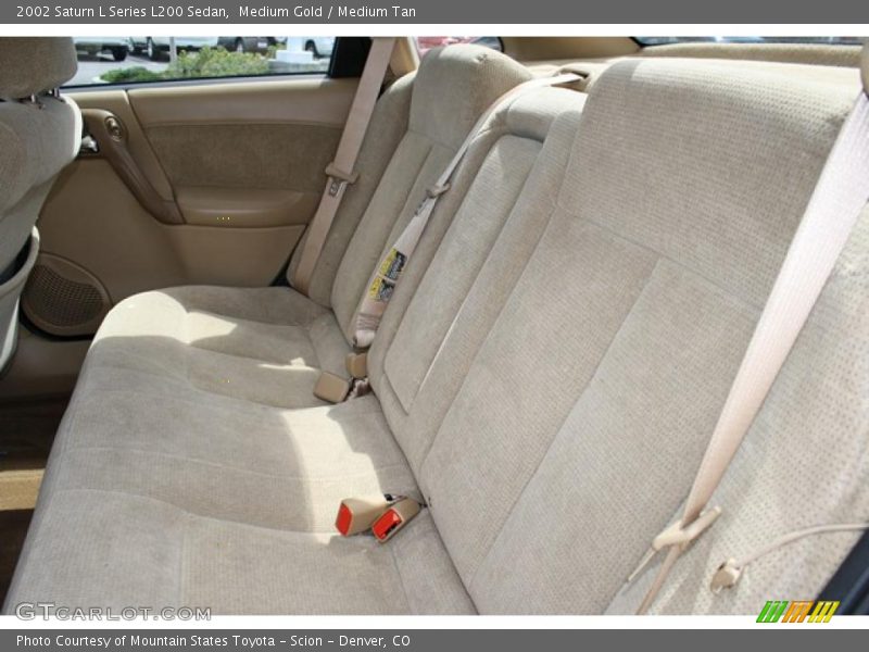 Medium Gold / Medium Tan 2002 Saturn L Series L200 Sedan