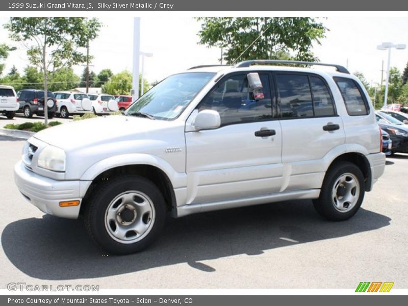 Silky Silver Metallic / Grey 1999 Suzuki Grand Vitara JS