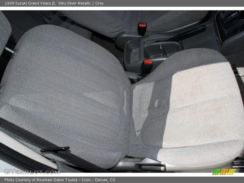 Silky Silver Metallic / Grey 1999 Suzuki Grand Vitara JS