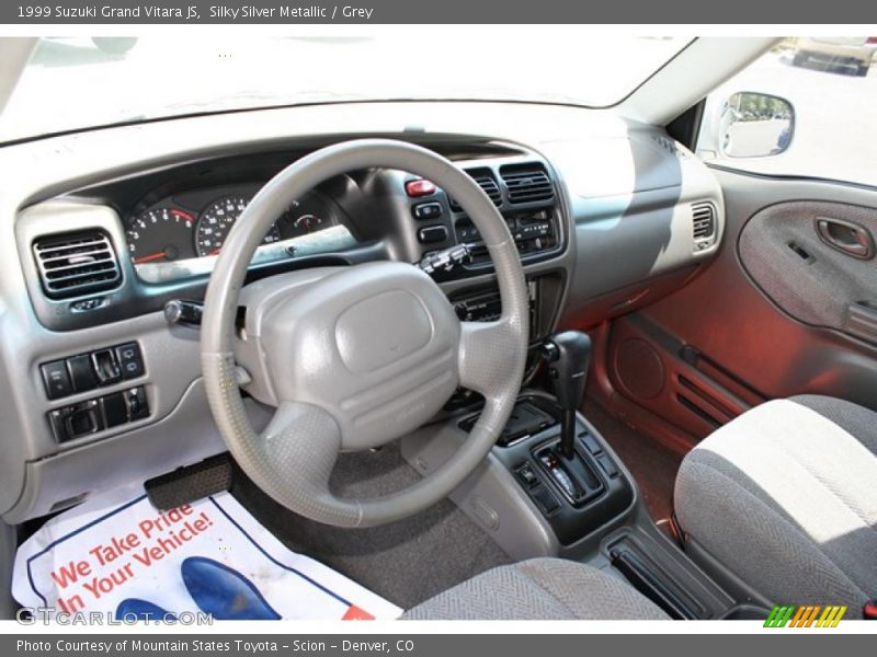 Silky Silver Metallic / Grey 1999 Suzuki Grand Vitara JS