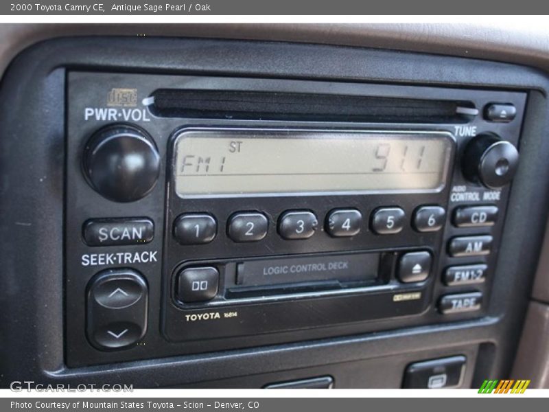 Antique Sage Pearl / Oak 2000 Toyota Camry CE