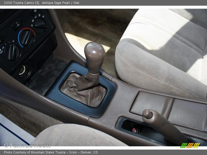 Antique Sage Pearl / Oak 2000 Toyota Camry CE