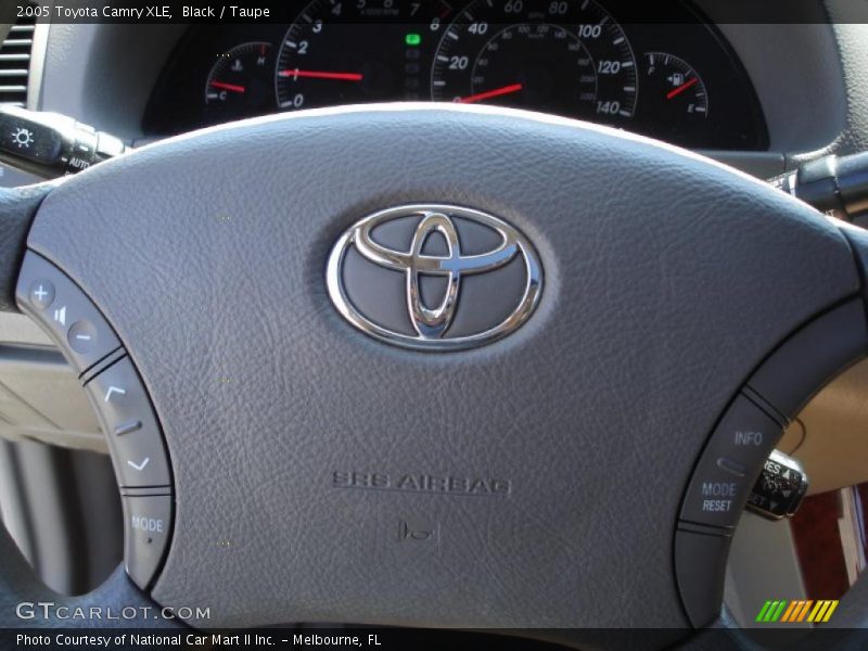 Black / Taupe 2005 Toyota Camry XLE