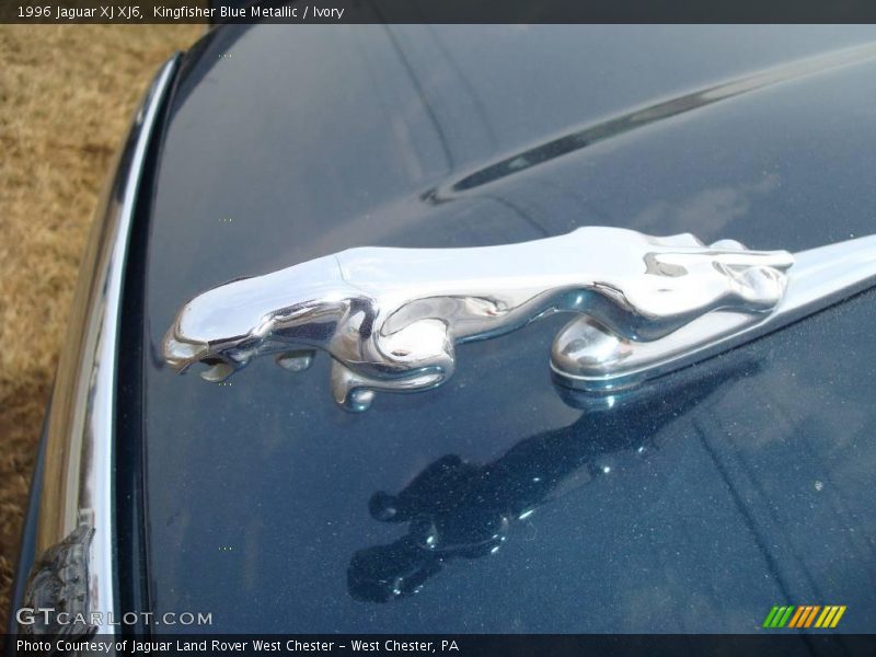 Kingfisher Blue Metallic / Ivory 1996 Jaguar XJ XJ6