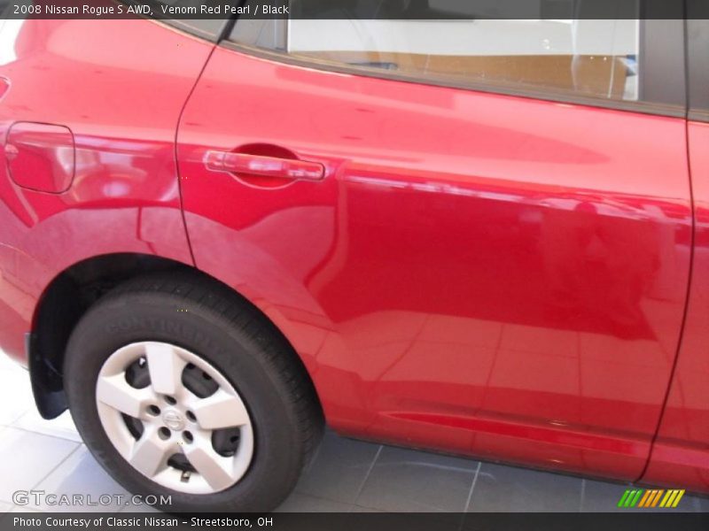 Venom Red Pearl / Black 2008 Nissan Rogue S AWD