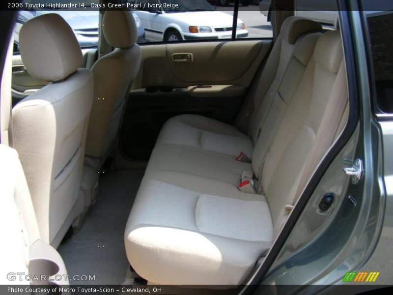Oasis Green Pearl / Ivory Beige 2006 Toyota Highlander I4