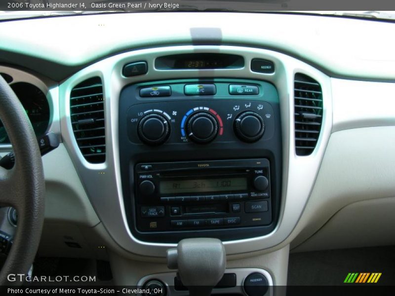 Oasis Green Pearl / Ivory Beige 2006 Toyota Highlander I4