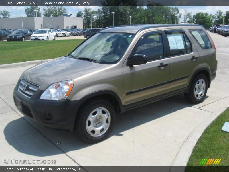 Sahara Sand Metallic / Ivory 2005 Honda CR-V LX