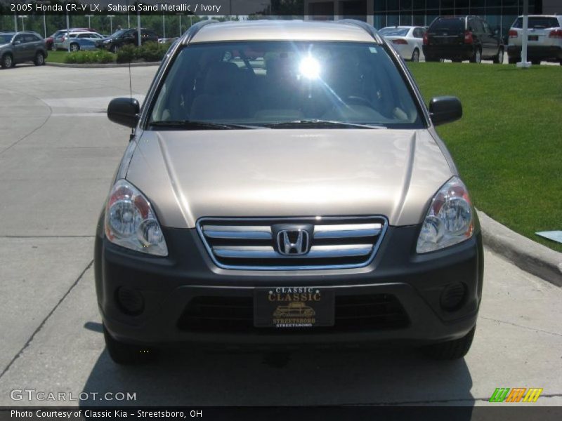 Sahara Sand Metallic / Ivory 2005 Honda CR-V LX