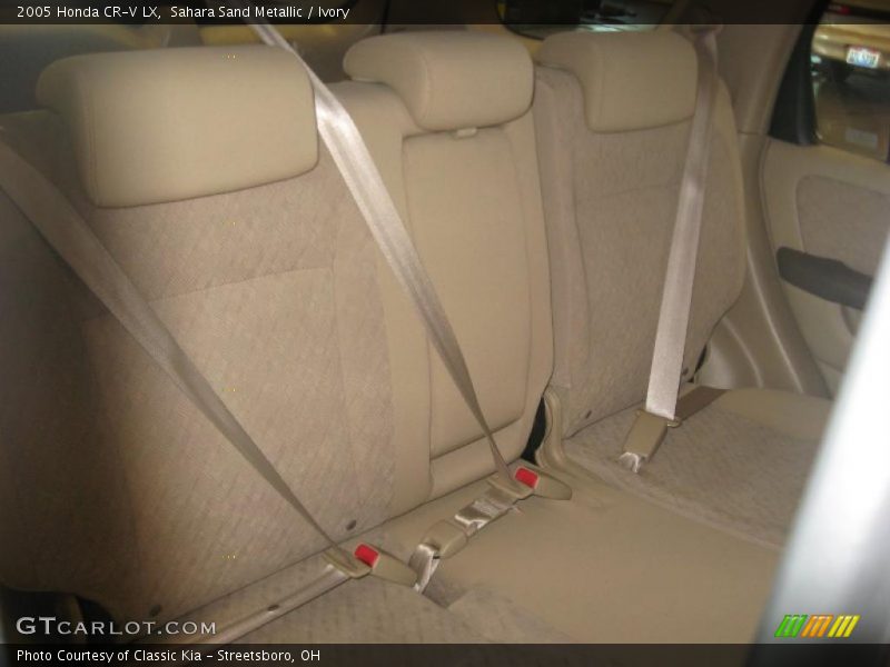 Sahara Sand Metallic / Ivory 2005 Honda CR-V LX
