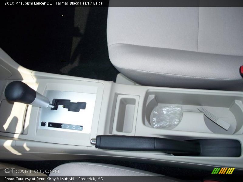 Tarmac Black Pearl / Beige 2010 Mitsubishi Lancer DE