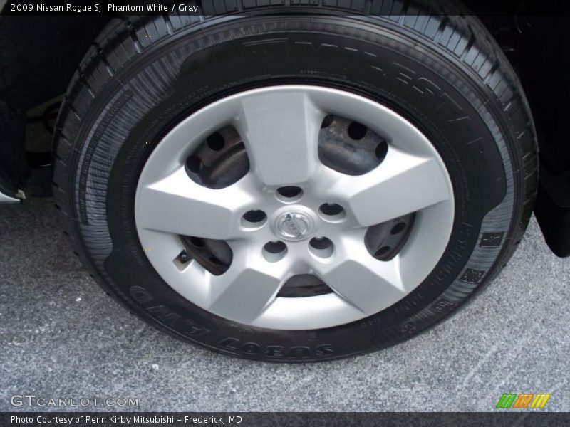 Phantom White / Gray 2009 Nissan Rogue S