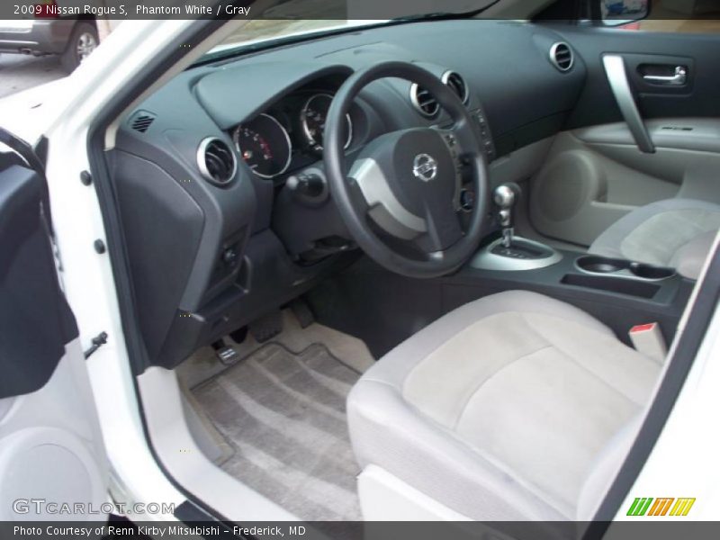 Phantom White / Gray 2009 Nissan Rogue S