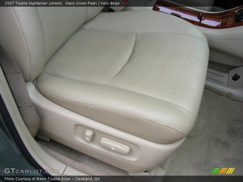 Oasis Green Pearl / Ivory Beige 2007 Toyota Highlander Limited