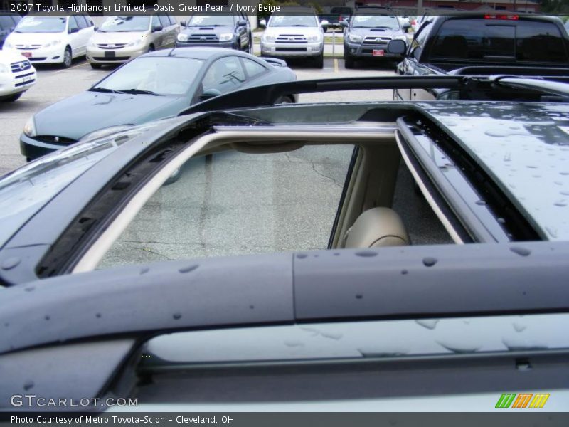 Oasis Green Pearl / Ivory Beige 2007 Toyota Highlander Limited