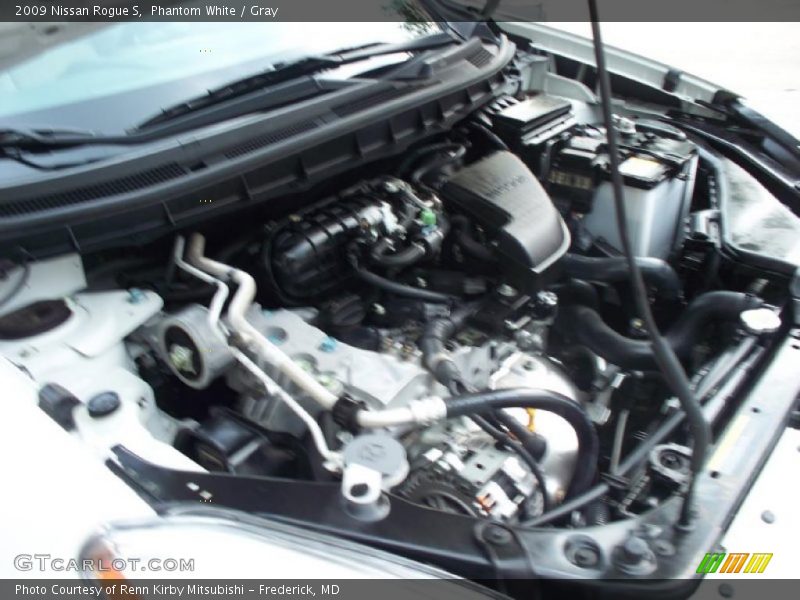 Phantom White / Gray 2009 Nissan Rogue S