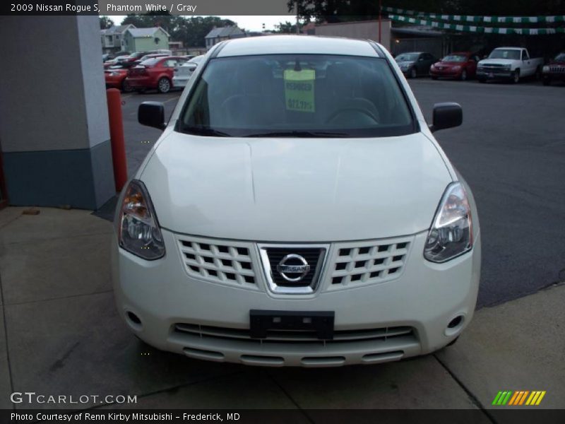 Phantom White / Gray 2009 Nissan Rogue S