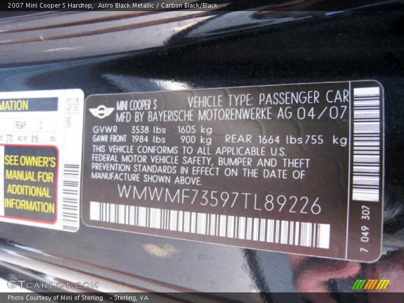 Astro Black Metallic / Carbon Black/Black 2007 Mini Cooper S Hardtop