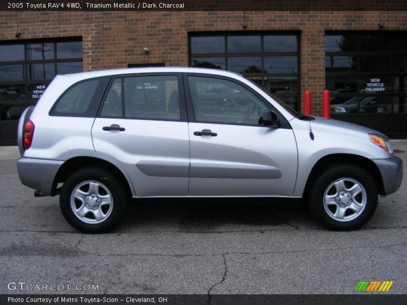 Titanium Metallic / Dark Charcoal 2005 Toyota RAV4 4WD