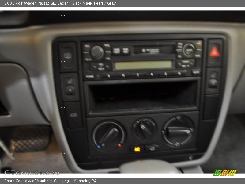 Black Magic Pearl / Gray 2001 Volkswagen Passat GLS Sedan