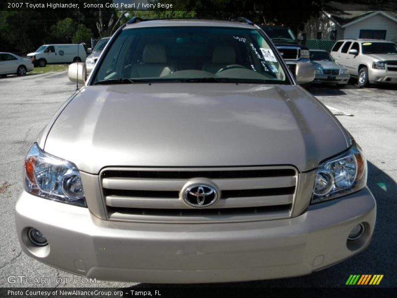 Sonora Gold Pearl / Ivory Beige 2007 Toyota Highlander