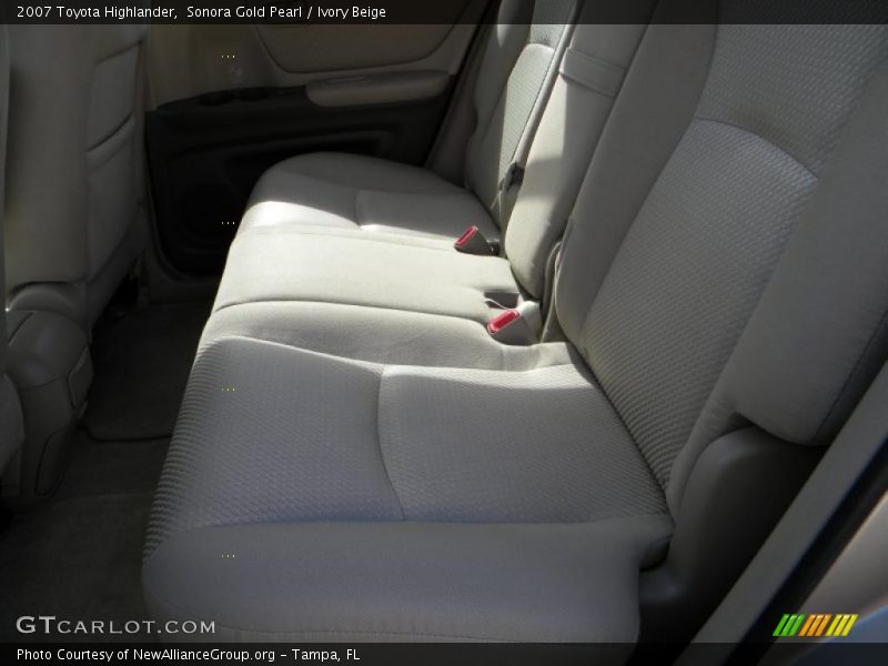 Sonora Gold Pearl / Ivory Beige 2007 Toyota Highlander