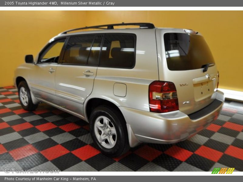 Millenium Silver Metallic / Gray 2005 Toyota Highlander 4WD