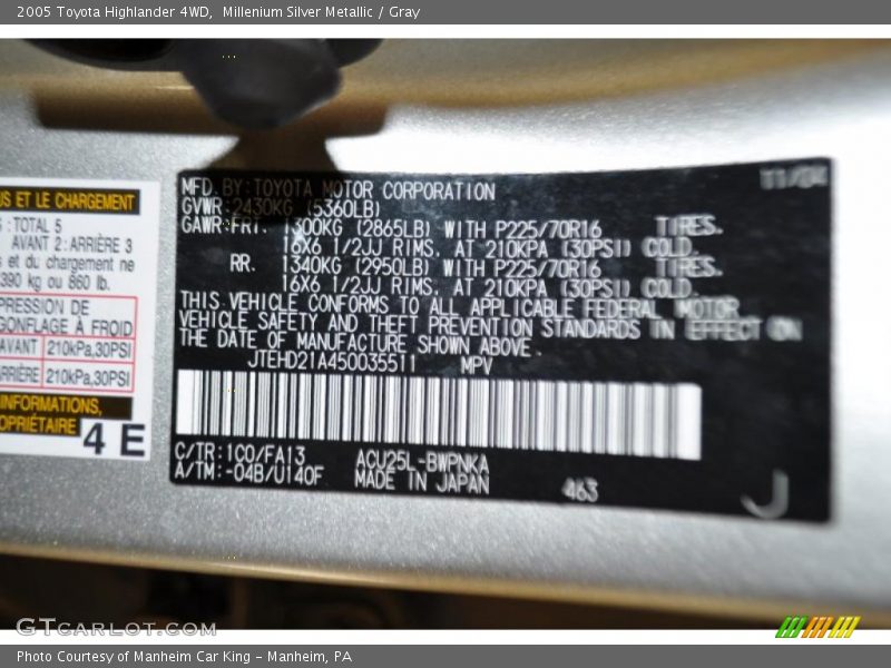 Millenium Silver Metallic / Gray 2005 Toyota Highlander 4WD