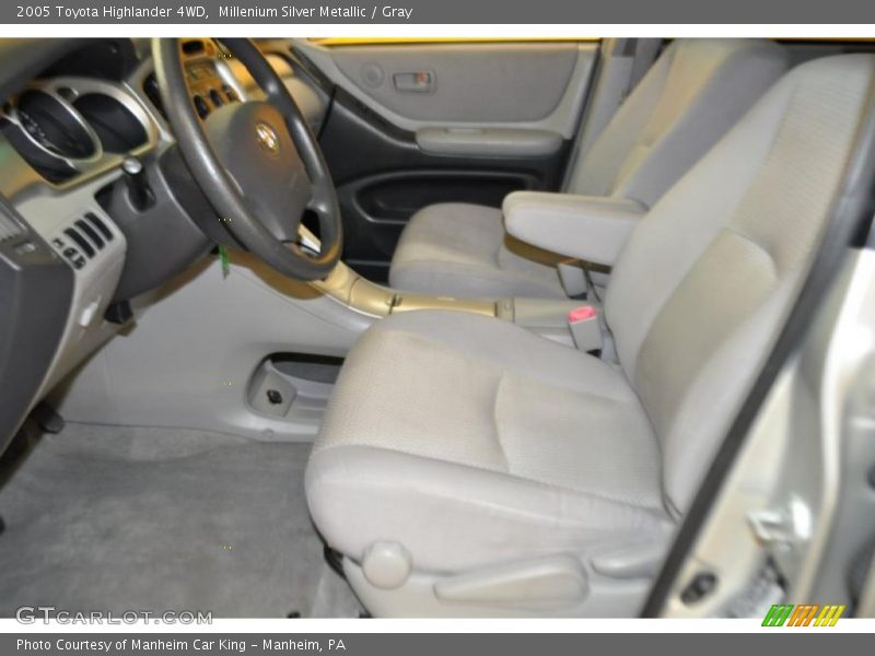 Millenium Silver Metallic / Gray 2005 Toyota Highlander 4WD