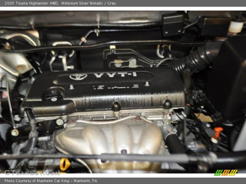 Millenium Silver Metallic / Gray 2005 Toyota Highlander 4WD