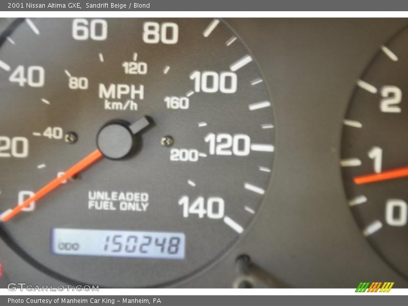 Sandrift Beige / Blond 2001 Nissan Altima GXE