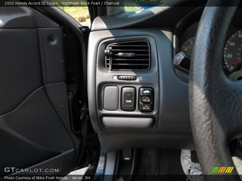 Nighthawk Black Pearl / Charcoal 2002 Honda Accord SE Coupe