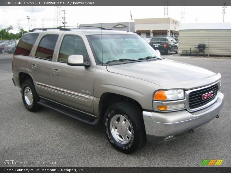 Pewter Metallic / Pewter/Shale 2002 GMC Yukon SLT
