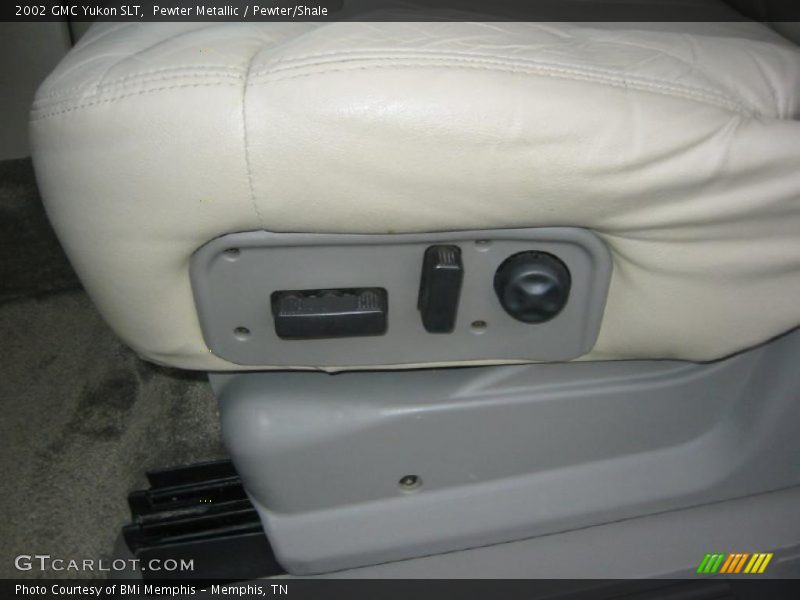 Pewter Metallic / Pewter/Shale 2002 GMC Yukon SLT