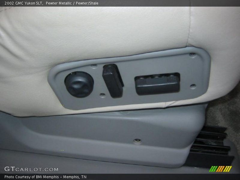 Pewter Metallic / Pewter/Shale 2002 GMC Yukon SLT