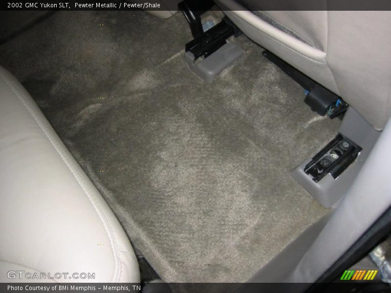 Pewter Metallic / Pewter/Shale 2002 GMC Yukon SLT