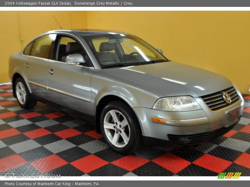 Stonehenge Grey Metallic / Grey 2004 Volkswagen Passat GLX Sedan