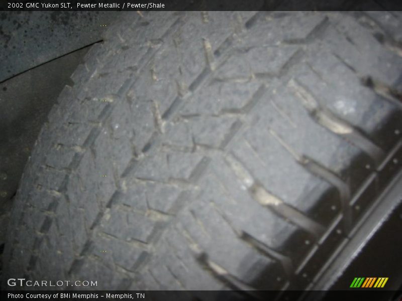 Pewter Metallic / Pewter/Shale 2002 GMC Yukon SLT