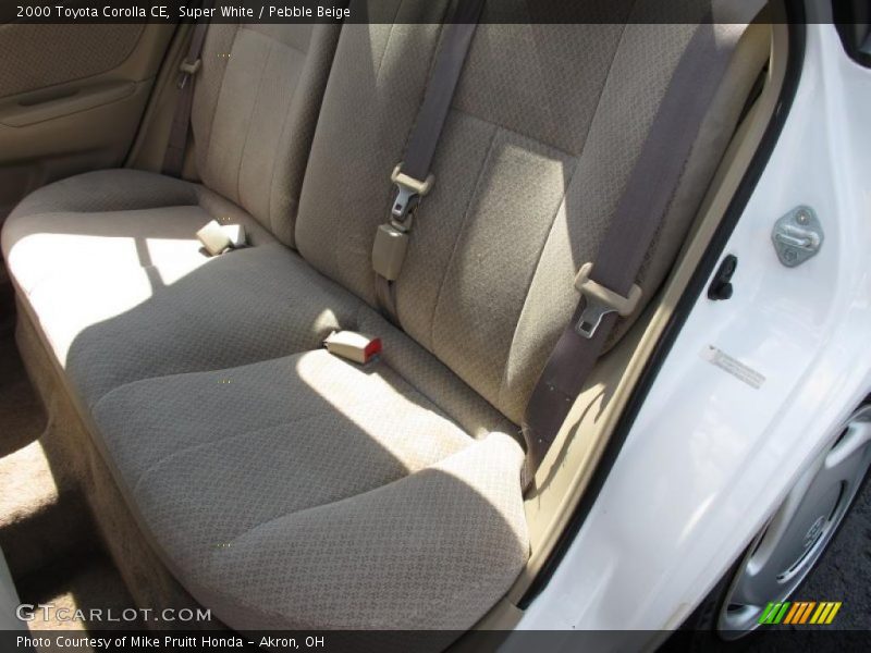 Super White / Pebble Beige 2000 Toyota Corolla CE