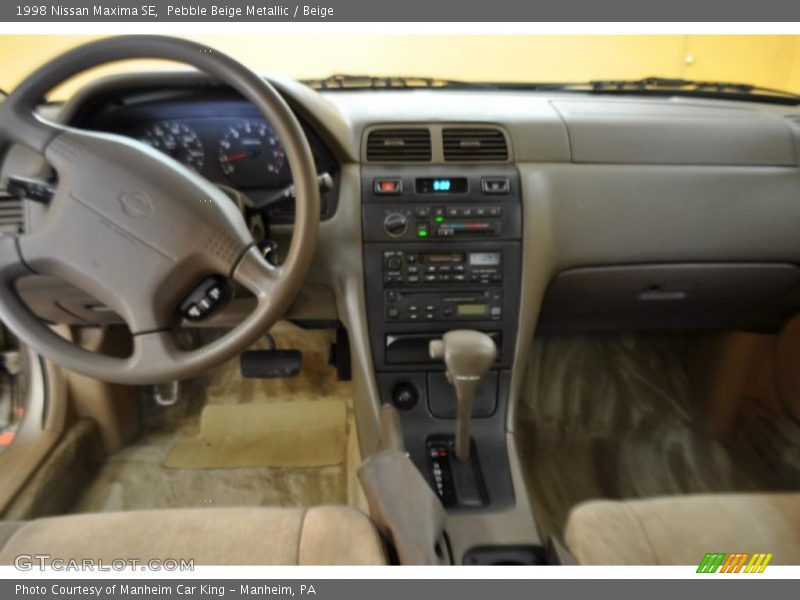 Pebble Beige Metallic / Beige 1998 Nissan Maxima SE