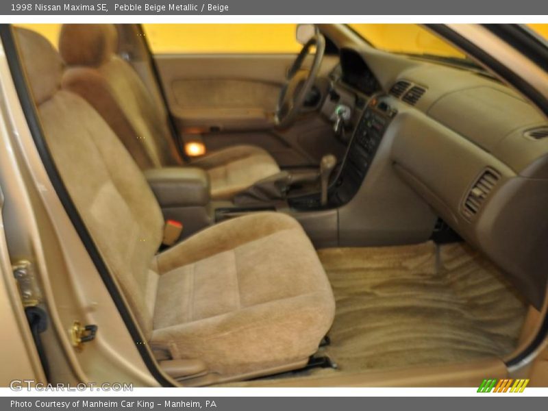 Pebble Beige Metallic / Beige 1998 Nissan Maxima SE
