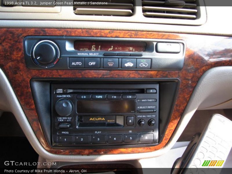 Juniper Green Pearl Metallic / Sandstone 1998 Acura TL 3.2