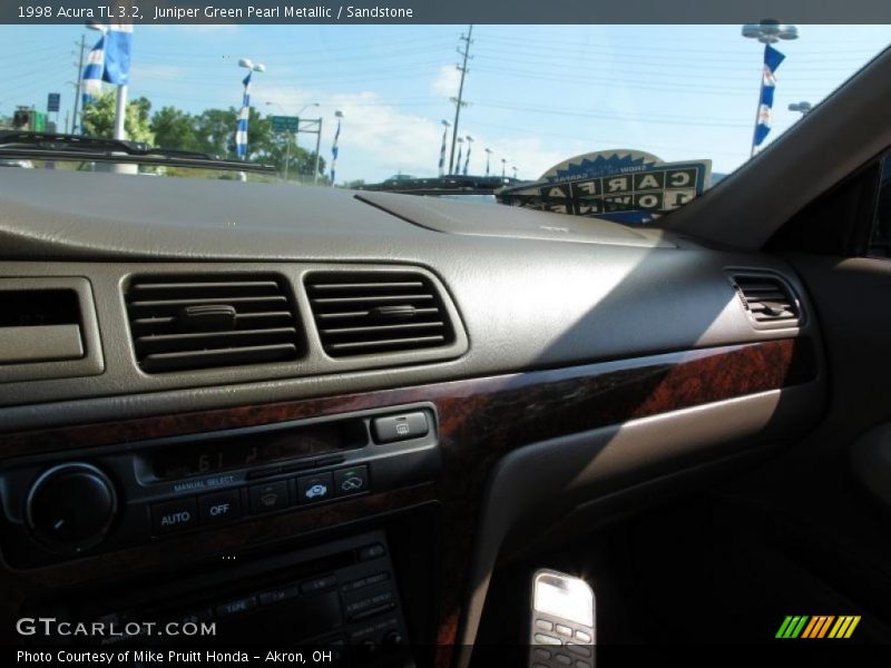 Juniper Green Pearl Metallic / Sandstone 1998 Acura TL 3.2
